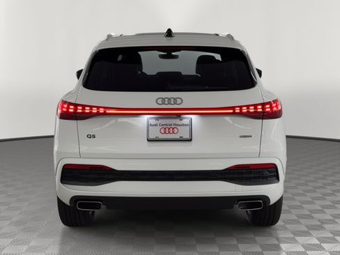 Used 2025 Audi Q5 Premium w/ Convenience Package AWD/4WD image 10