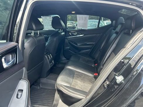 Used 2023 Nissan Maxima SR w/ Sport Mat Group FWD image 15