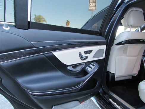 Used 2018 Mercedes-Benz S 560 4MATIC Sedan image 28