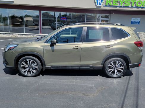 Used 2022 Subaru Forester Limited AWD/4WD image 8