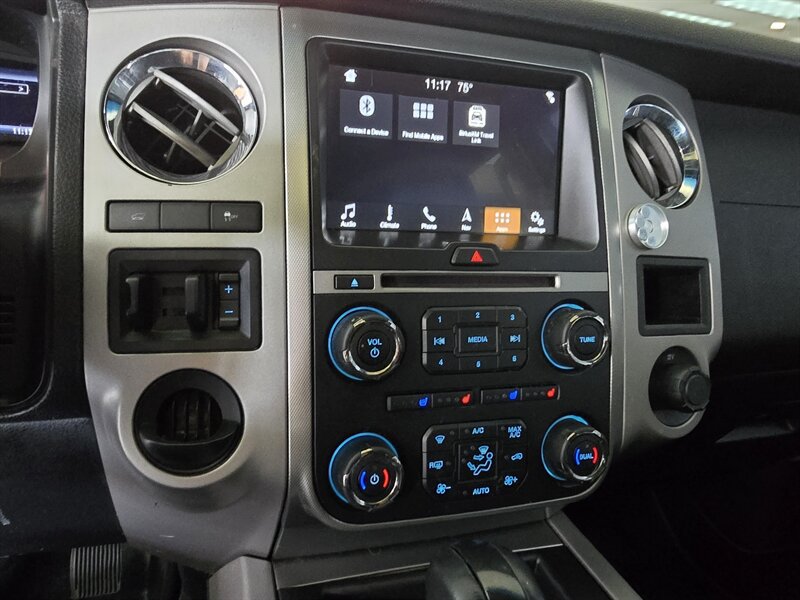 Used 2017 Ford Expedition XLT w/ Equipment Group 202A RWD image 33