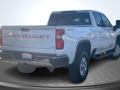 Used 2022 Chevrolet Silverado 2500 LTZ w/ LTZ Plus Package image 8