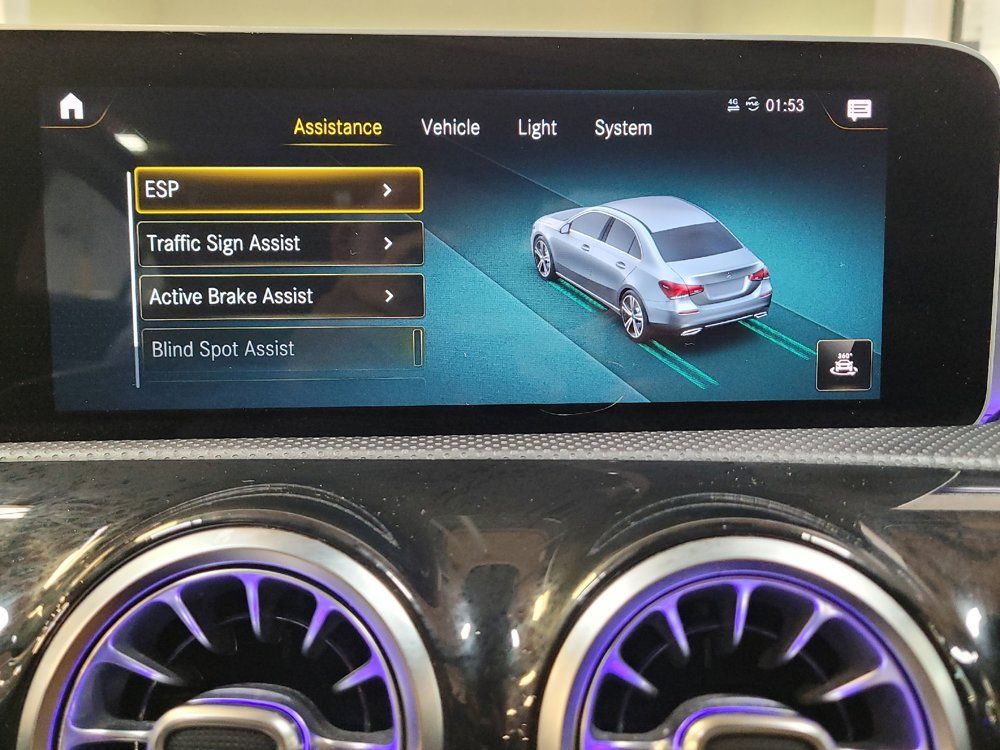 Used 2019 Mercedes-Benz A 220 4MATIC w/ Premium Package image 25