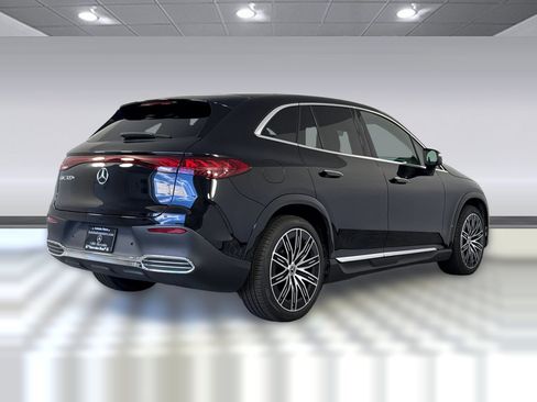 Used 2026 Mercedes-Benz EQE 320+ SUV image 9