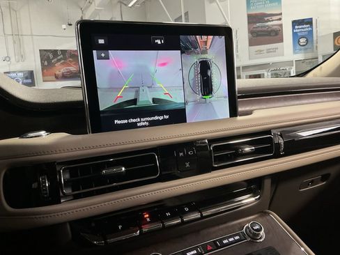 Used 2023 Lincoln Aviator Reserve w/ Elements Package Plus image 27