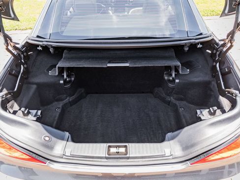 Used 2013 Mercedes-Benz SL 550 image 40