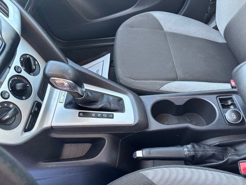 Used 2013 Ford Focus SE image 18