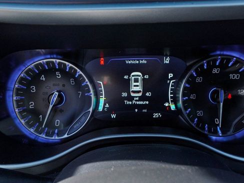 New 2026 Chrysler Pacifica Select image 15