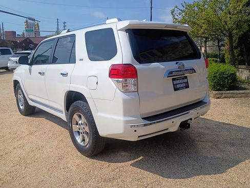 Used 2013 Toyota 4Runner SR5 image 8