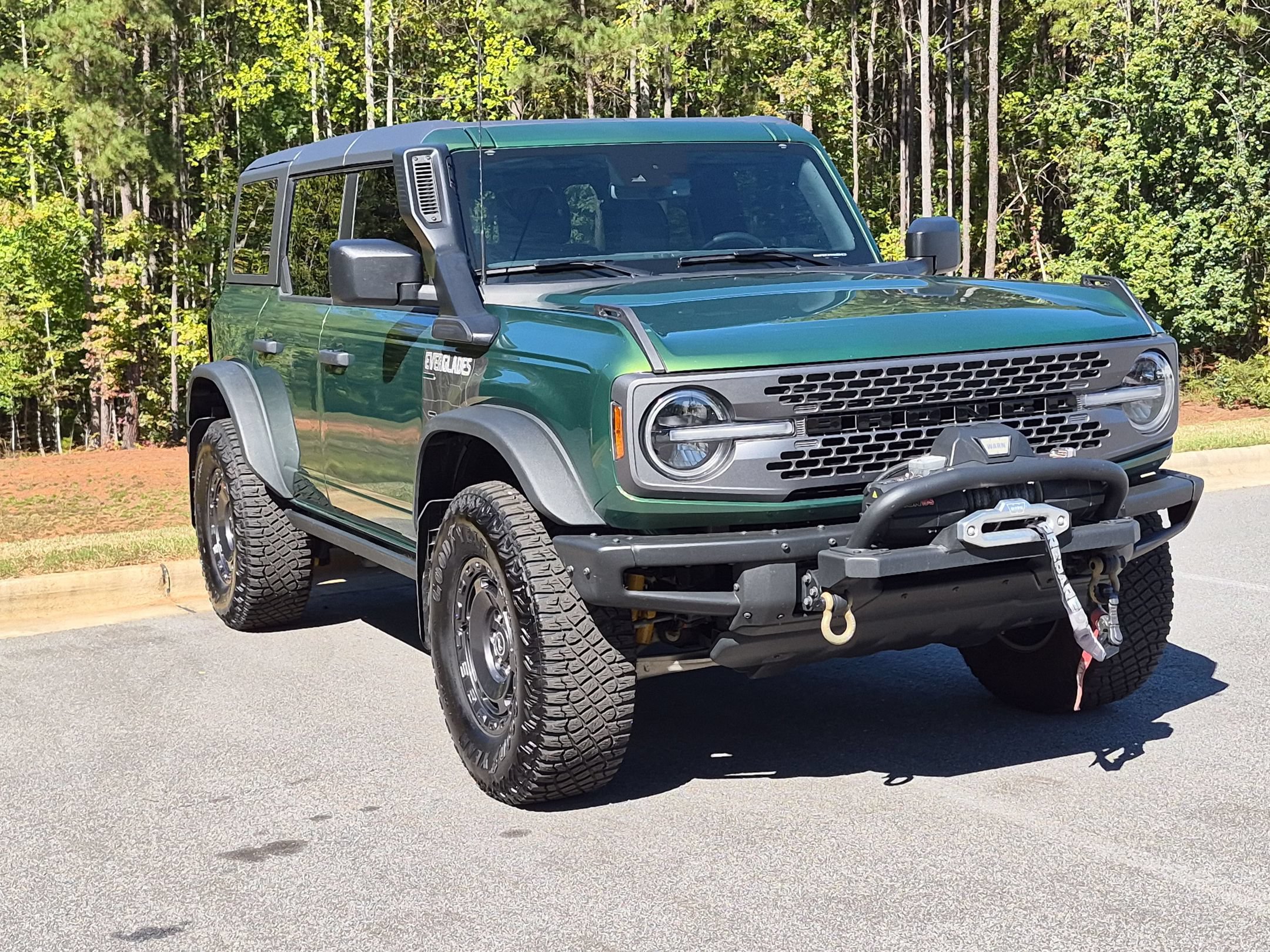 Used 2023 Ford Bronco Everglades AWD/4WD image 2