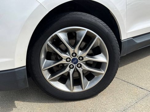 Used 2017 Ford Edge Titanium w/ Equipment Group 301A AWD/4WD image 52