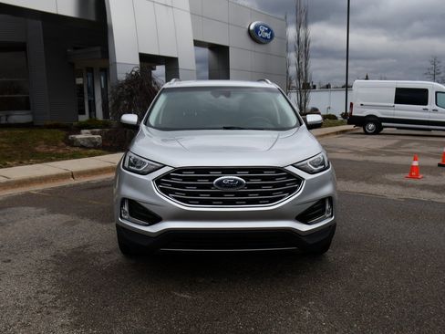 Used 2019 Ford Edge Titanium w/ Cold Weather Package image 10