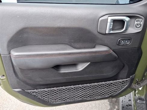 Used 2021 Jeep Gladiator Rubicon AWD/4WD image 9