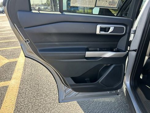 Used 2023 Ford Explorer XLT w/ Equipment Group 202A image 13