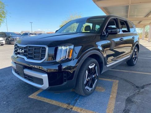 Used 2025 Kia Telluride S AWD/4WD image 1