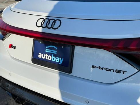Used 2022 Audi RS e-tron GT w/ Carbon Performance Package image 15