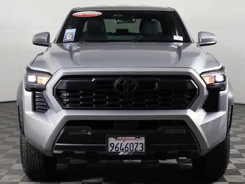Used 2024 Toyota Tacoma TRD Off-Road image 2