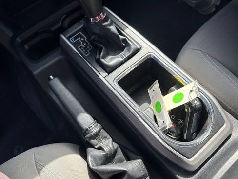 Used 2019 Toyota Tacoma TRD Sport AWD/4WD image 28