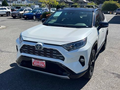 Certified 2020 Toyota RAV4 XSE AWD/4WD image 4