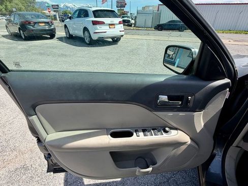 Used 2011 Ford Fusion SEL FWD image 21