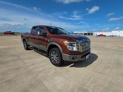 Used 2018 Nissan Titan Platinum Reserve w/ Platinum Utility Package