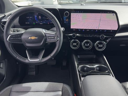 Used 2024 Chevrolet Blazer EV LT AWD/4WD image 8