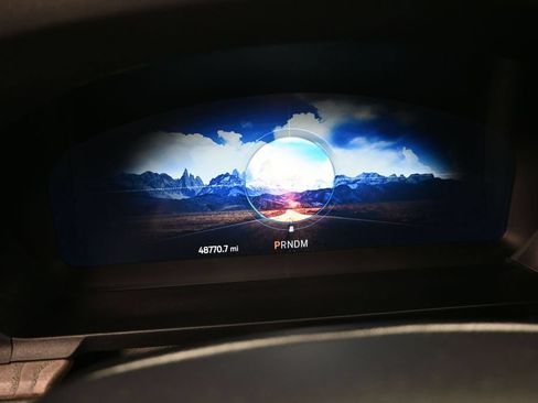Used 2020 Ford Explorer Platinum w/ Premium Technology Package AWD/4WD image 10