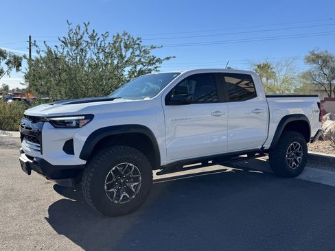 Used 2024 Chevrolet Colorado ZR2 image 7