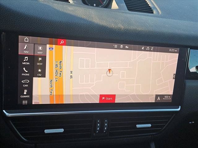 Used 2021 Porsche Cayenne AWD/4WD image 13