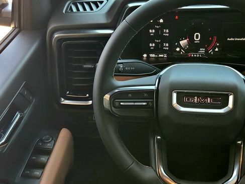 New 2026 GMC Canyon AT4 AWD/4WD image 13