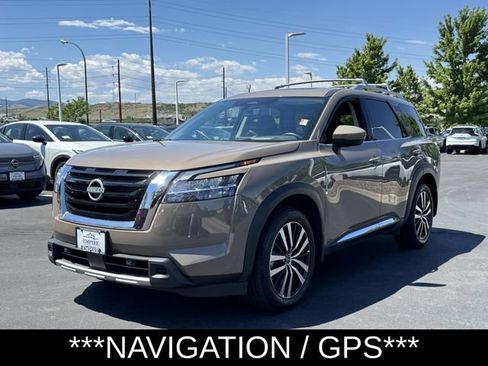 Used 2024 Nissan Pathfinder Platinum w/ Cargo Package AWD/4WD image 7