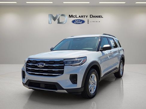 New 2026 Ford Explorer Active AWD/4WD image 2
