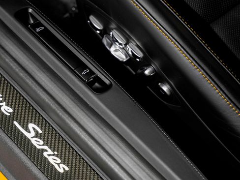 Used 2018 Porsche 911 Turbo S image 29