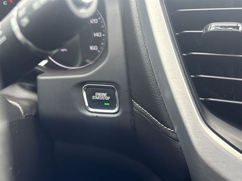 Used 2021 GMC Acadia SLE w/ Driver Convenience Package image 16