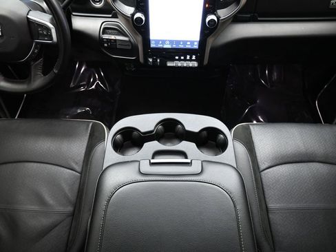 Used 2024 RAM 2500 Laramie image 32