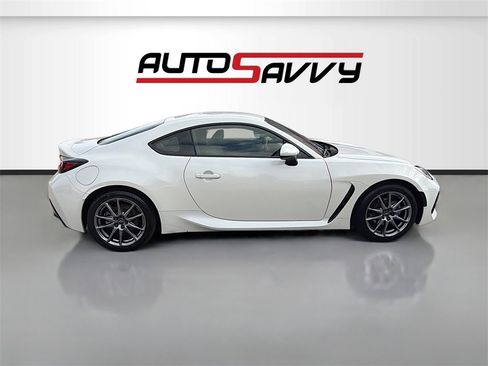 Used 2024 Subaru BRZ Premium image 8