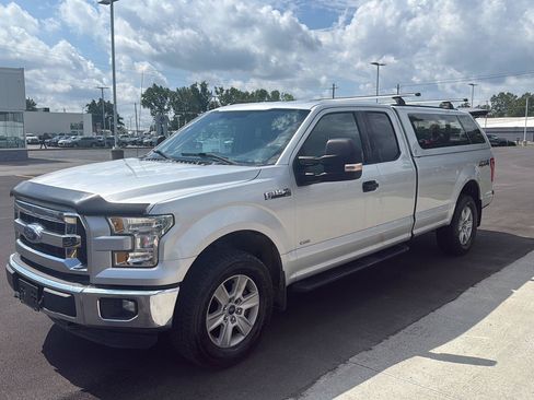 Used 2016 Ford F150 XLT w/ Equipment Group 301A Mid AWD/4WD image 4