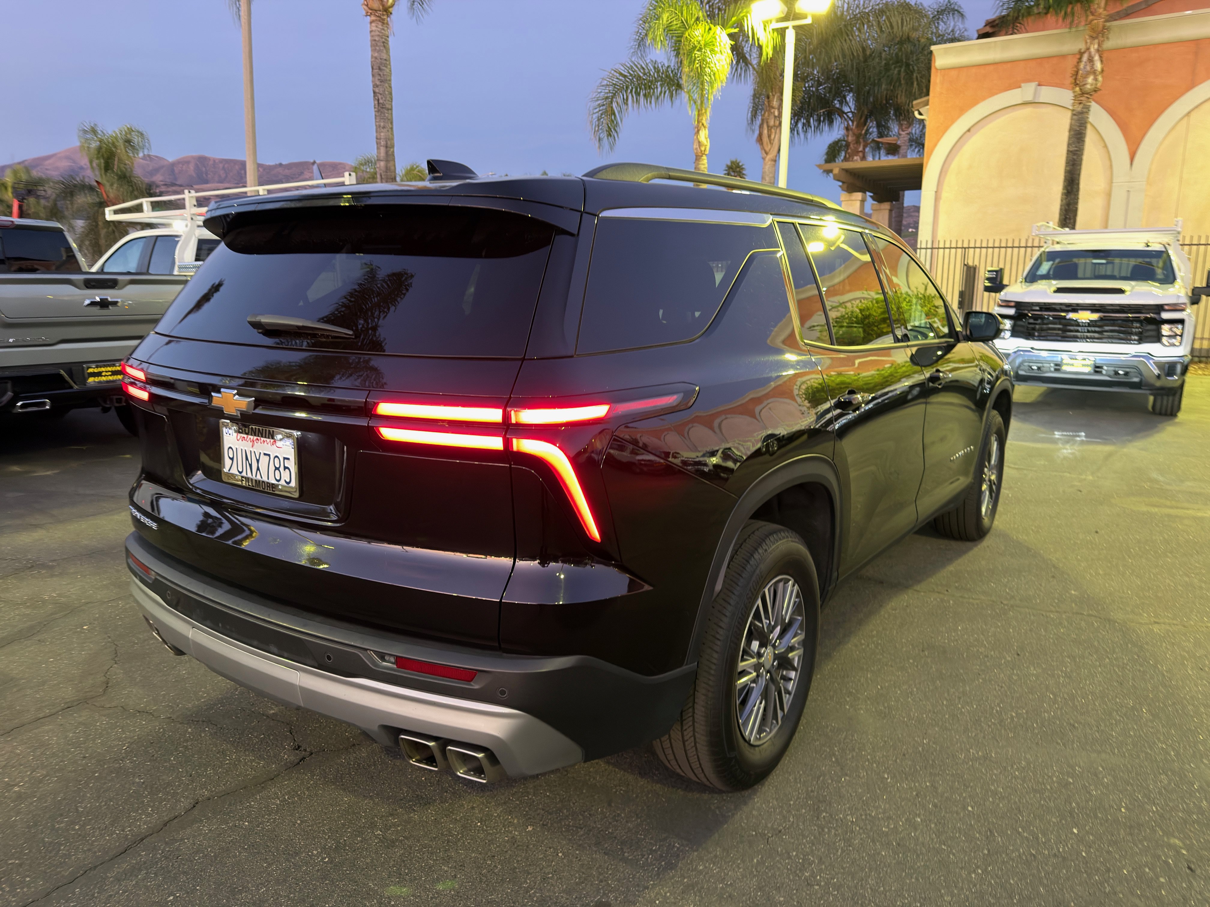 Used 2026 Chevrolet Traverse LT FWD image 8