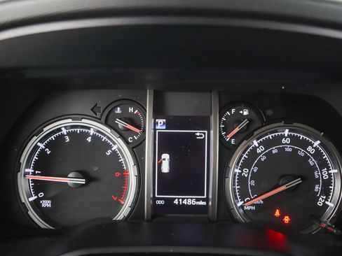 Used 2023 Toyota 4Runner TRD Off-Road Premium image 16