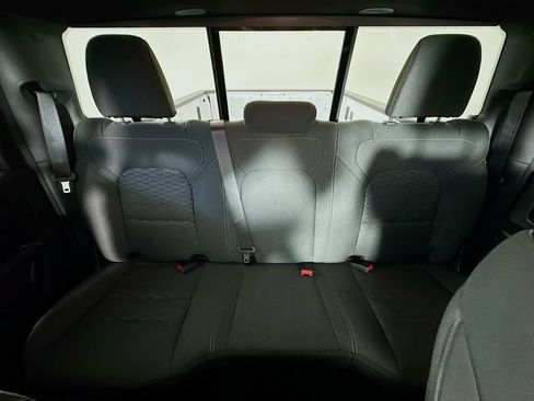 New 2026 RAM 1500 Express AWD/4WD image 10