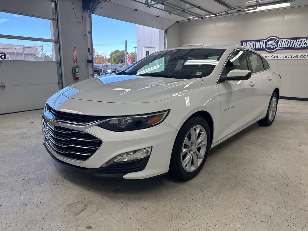 Used 2024 Chevrolet Malibu LT FWD image 1