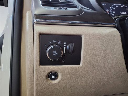 Certified 2018 Jeep Grand Cherokee Limited image 26