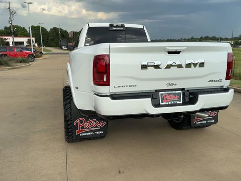 New 2025 RAM 3500 Limited image 7