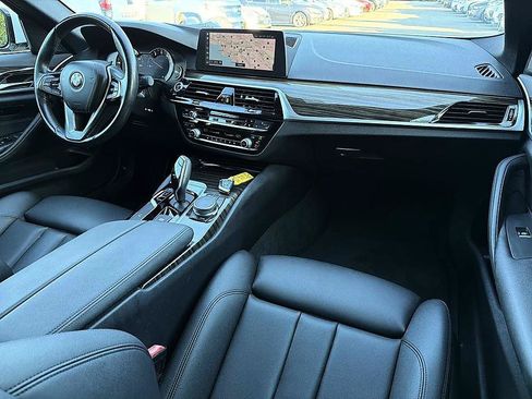 Used 2019 BMW 530i RWD image 19