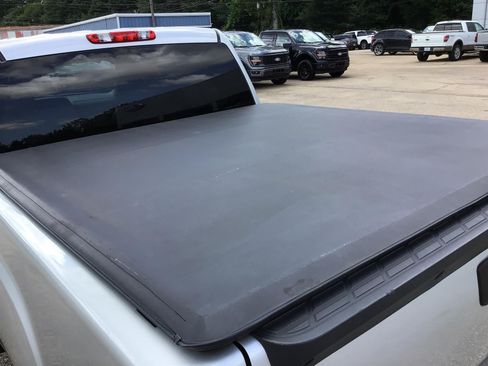 Used 2010 GMC Sierra 1500 SLE w/ Power Pack Plus RWD image 15