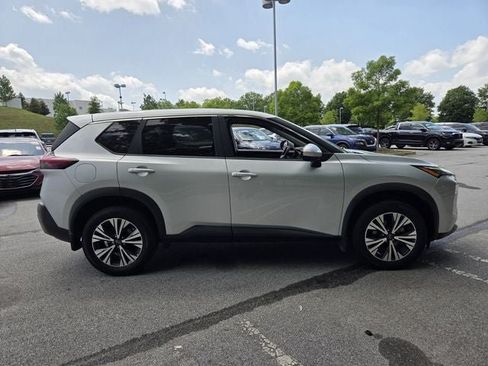 Used 2023 Nissan Rogue SV FWD image 7