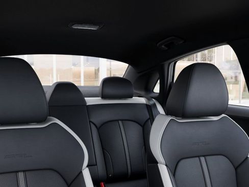 Used 2026 Kia K5 GT-Line image 35