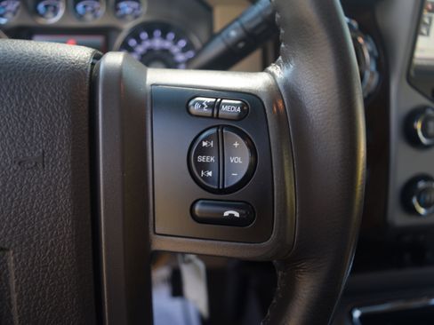 Used 2016 Ford F250 Lariat w/ Lariat Ultimate Package image 5