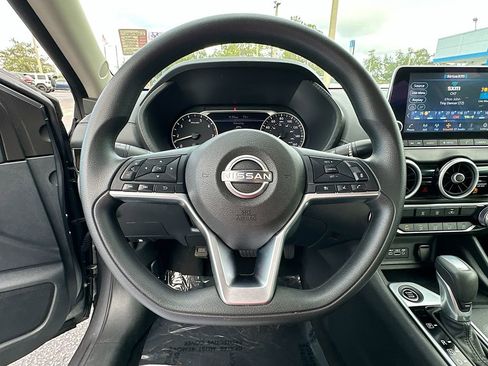 Used 2024 Nissan Sentra SV image 12