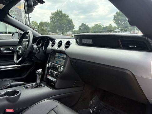 Used 2017 Ford Mustang Premium RWD image 20
